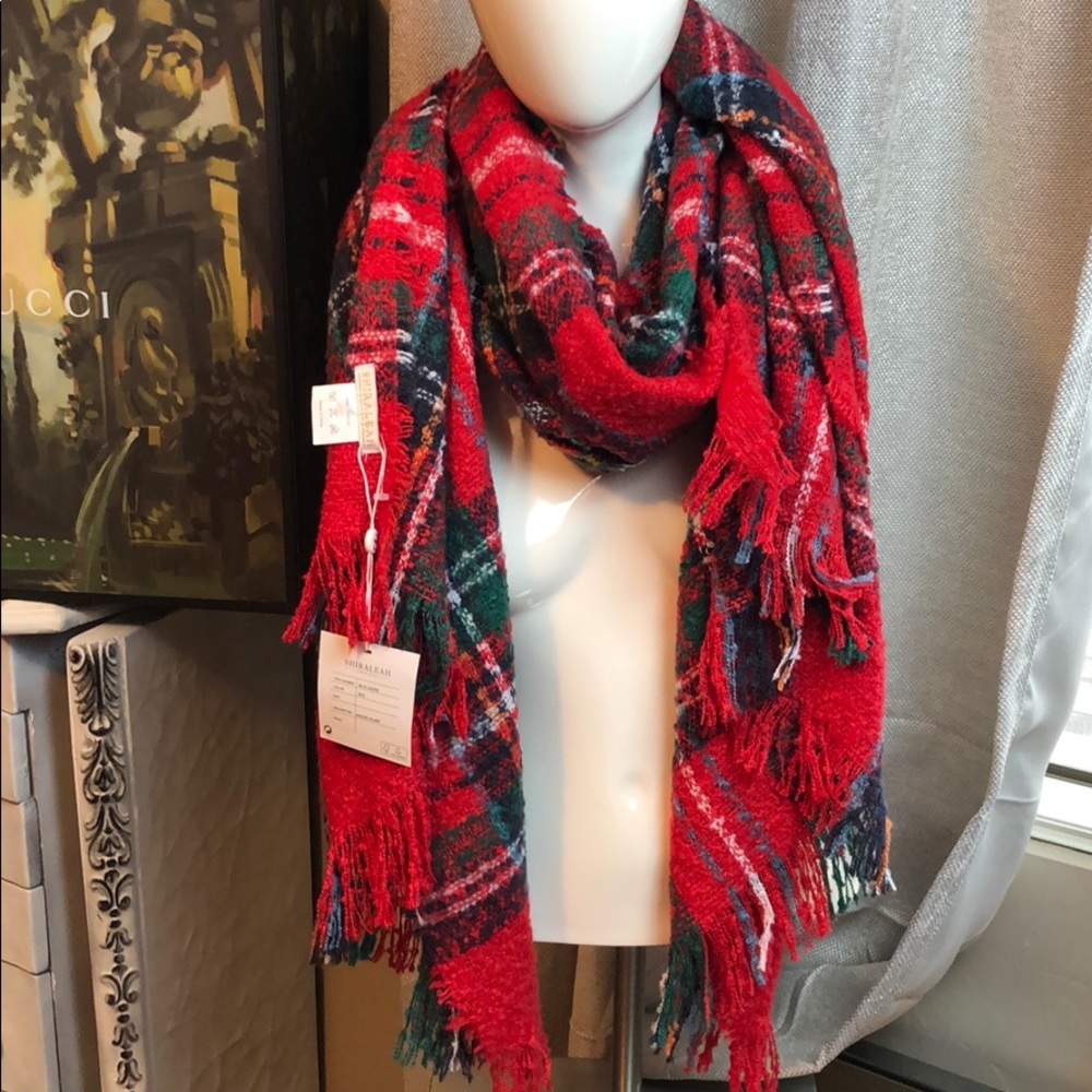 SHIRALEAH red scarf